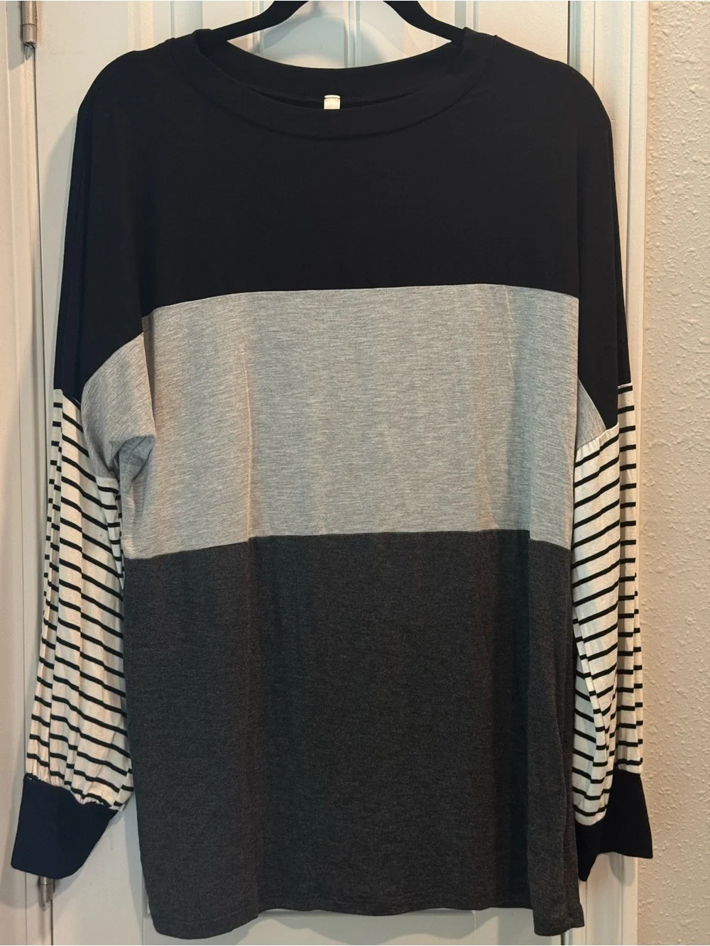 Magic Fit Crewneck Top - Picture 2 of 6